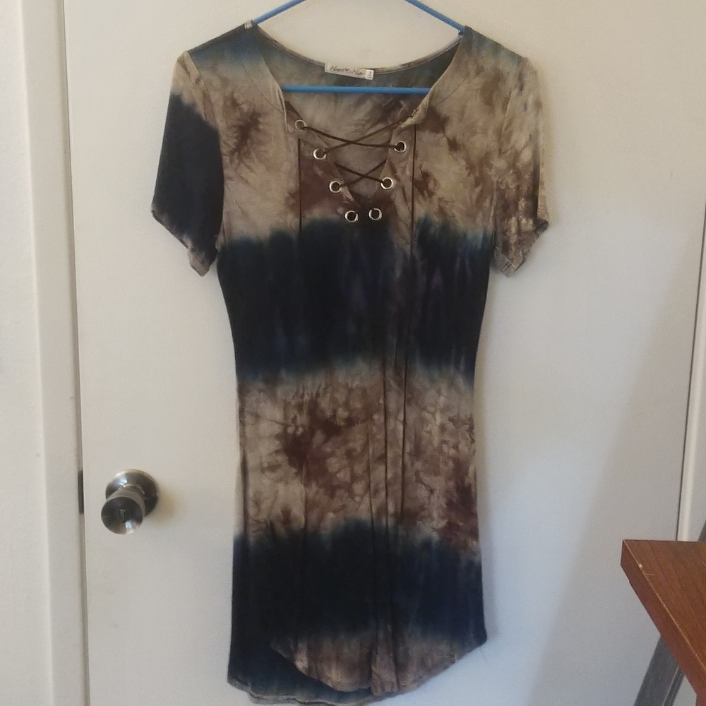 Lace-up blue-beige dress